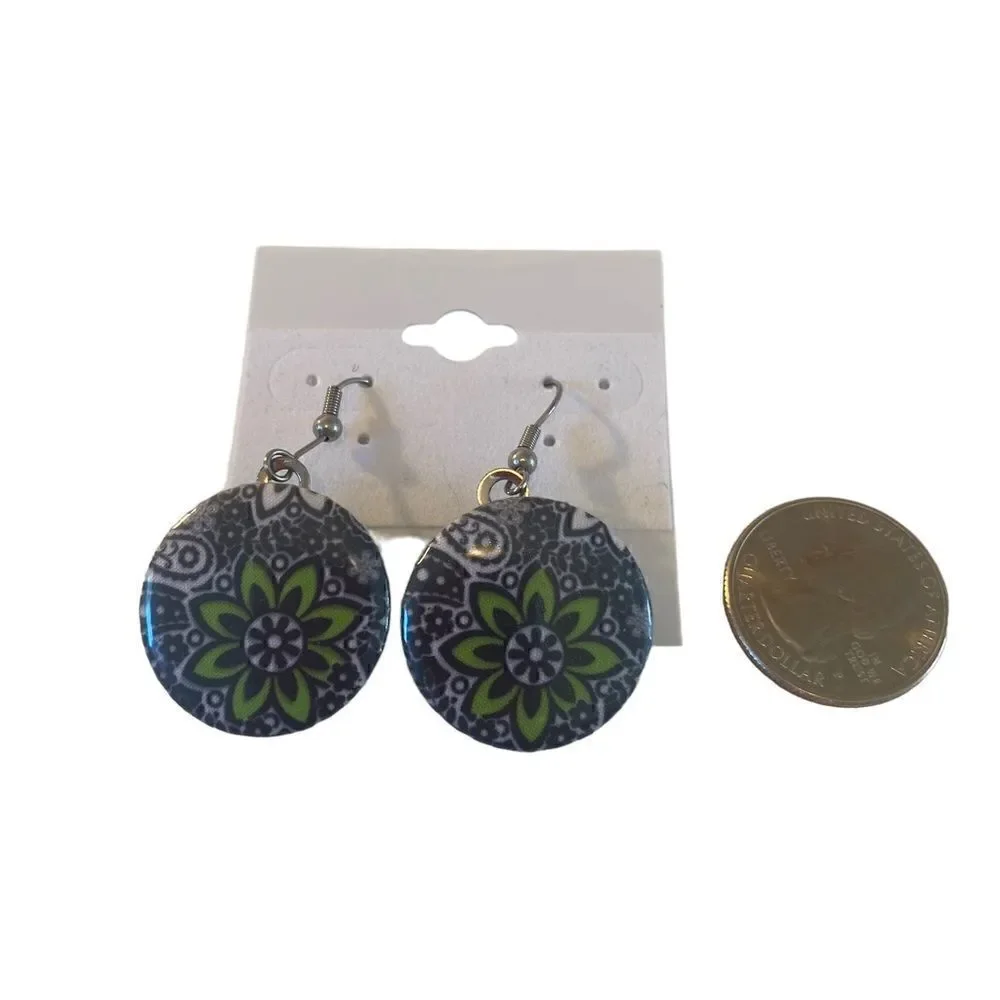 Lightweight button shaped blue & green colored earrings.